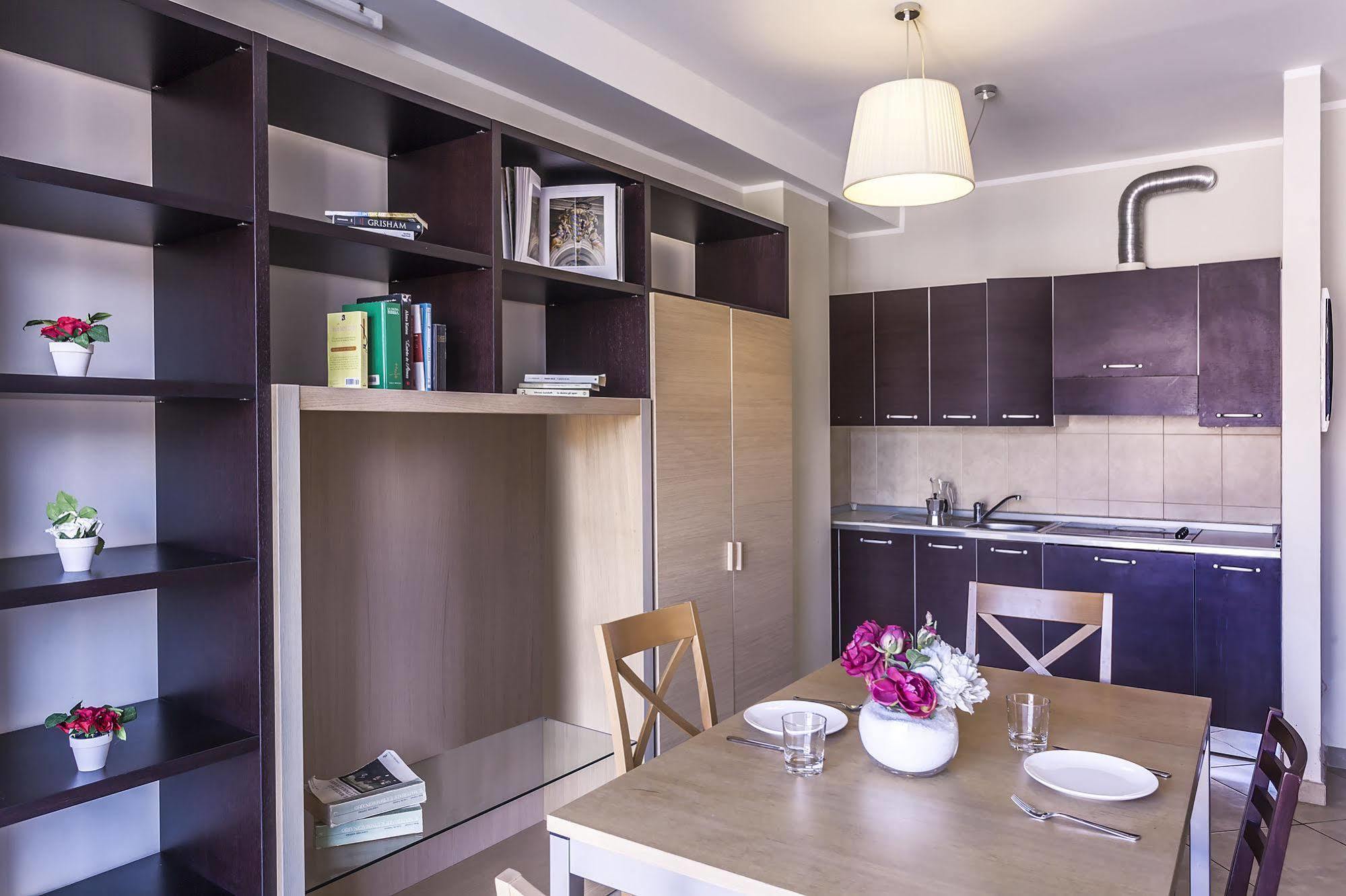 Aparthotel Anghel เซียนา ภายนอก รูปภาพ
