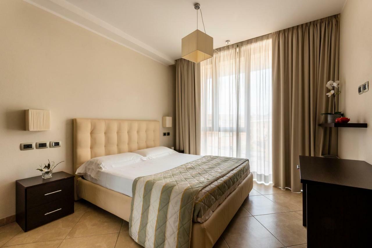 Aparthotel Anghel เซียนา ภายนอก รูปภาพ