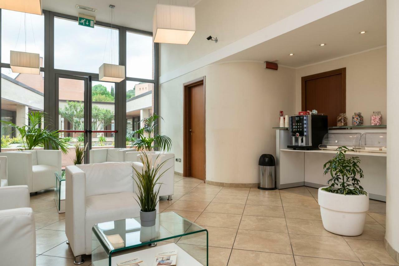 Aparthotel Anghel เซียนา ภายนอก รูปภาพ